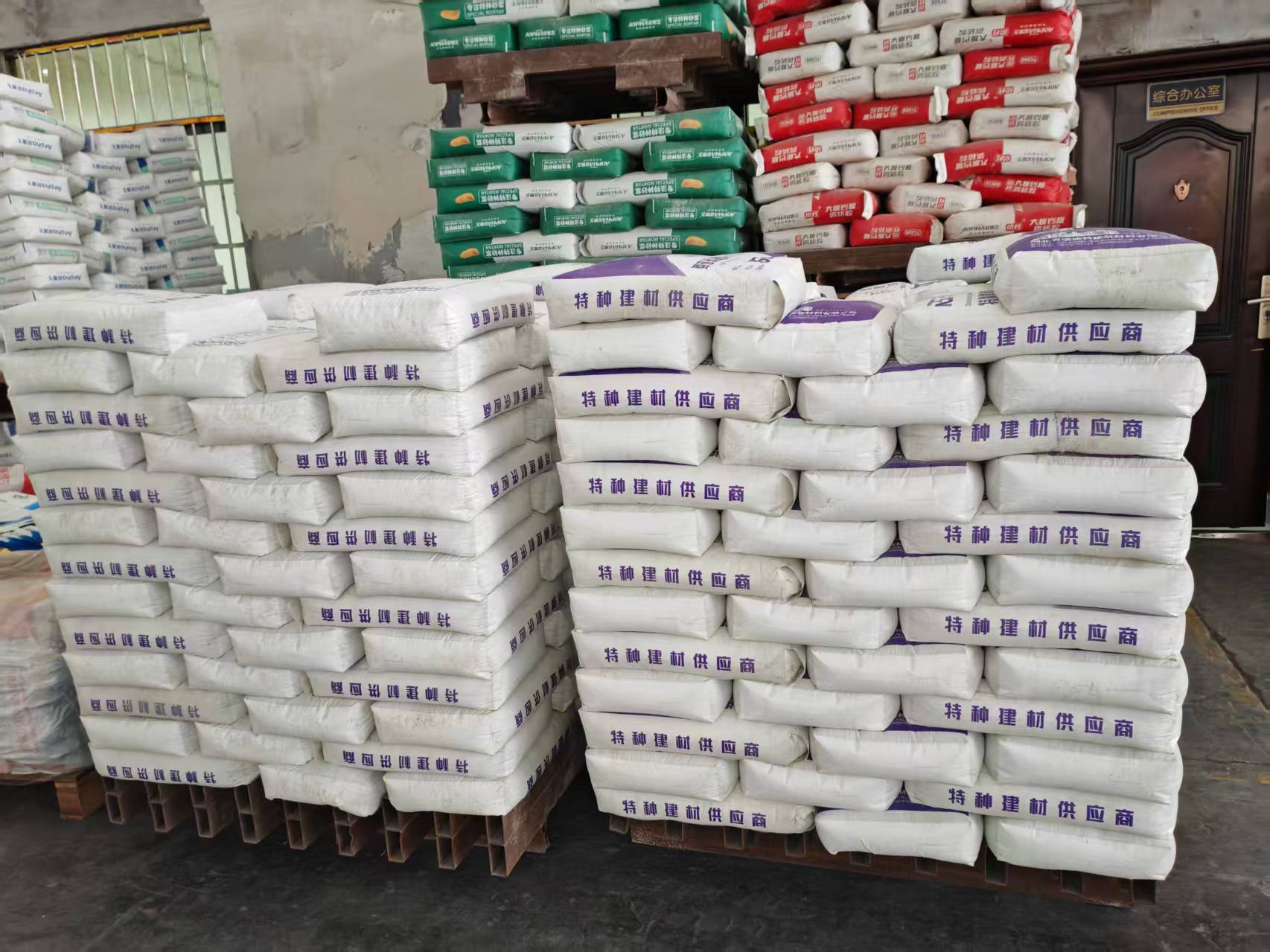 墨玉拱顶带模注浆料